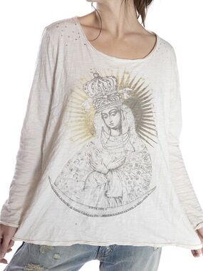 ⭐️Magnolia Pearl “Queen of Heaven” Viggo Tee #935 MOON
